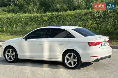 Седан Audi A3 2015 в Яворове