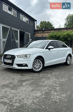 Седан Audi A3 2016 в Киеве