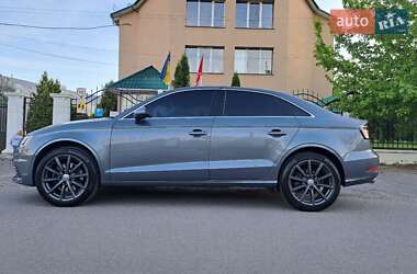 Седан Audi A3 2015 в 