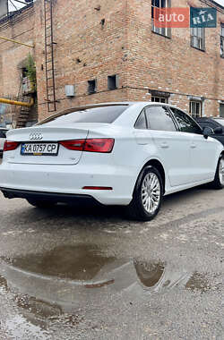 Седан Audi A3 2016 в 