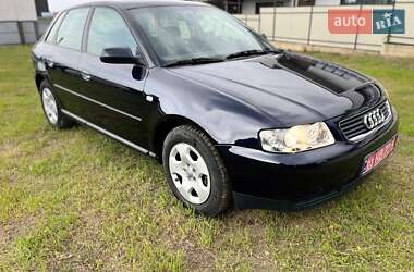 Хетчбек Audi A3 2001 в Чернівцях