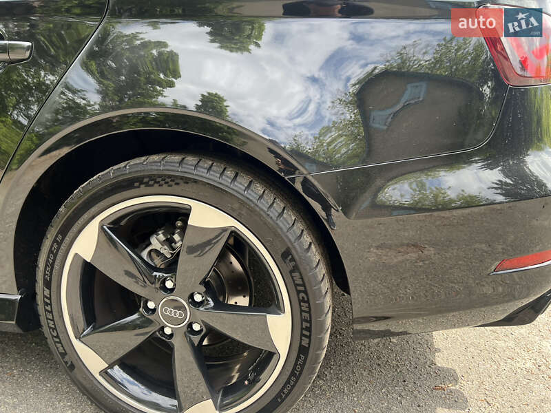 Седан Audi A3 2015 в Бучі