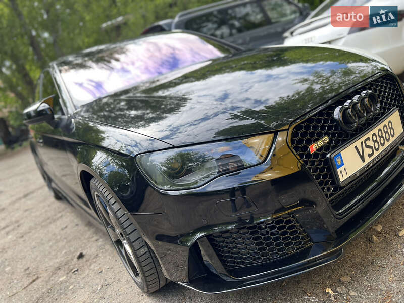 Седан Audi A3 2015 в Бучі