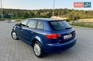 Хэтчбек Audi A3 2007 в 