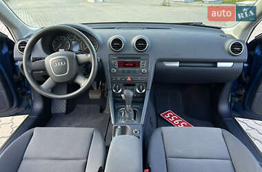 Хэтчбек Audi A3 2007 в 
