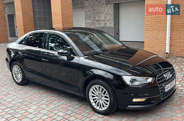 Седан Audi A3 2016 в 