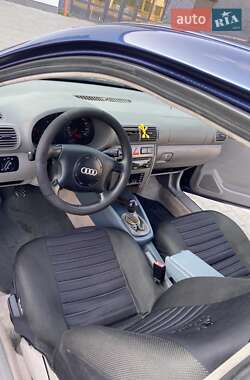 Хэтчбек Audi A3 1998 в 