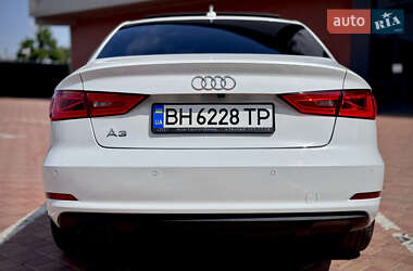 Седан Audi A3 2015 в 