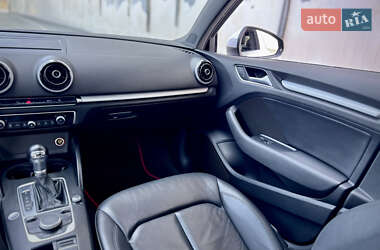 Седан Audi A3 2015 в 