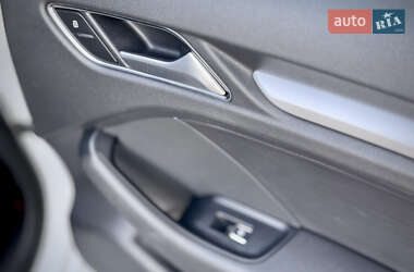 Седан Audi A3 2015 в 
