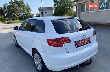 Хэтчбек Audi A3 2009 в 
