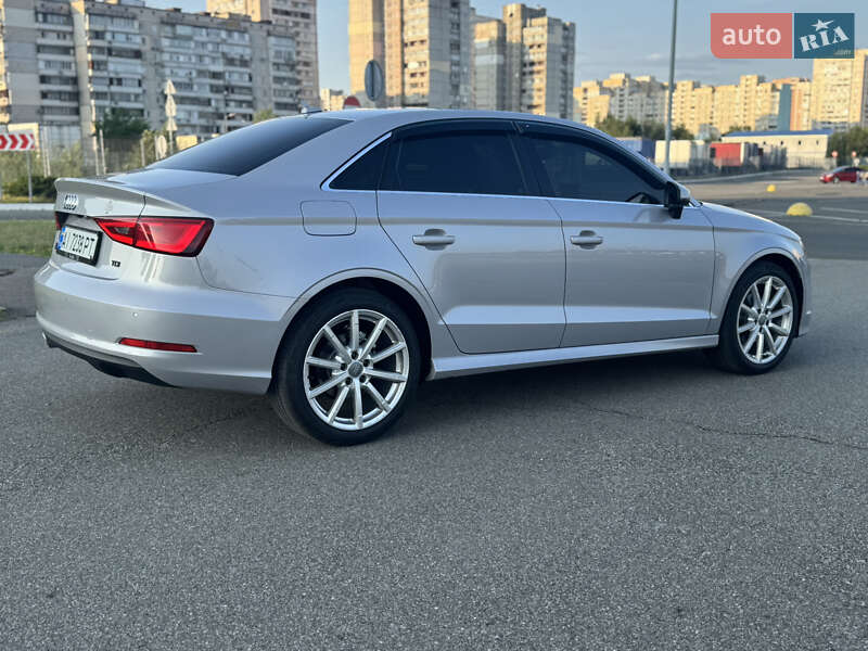 Седан Audi A3 2014 в Киеве