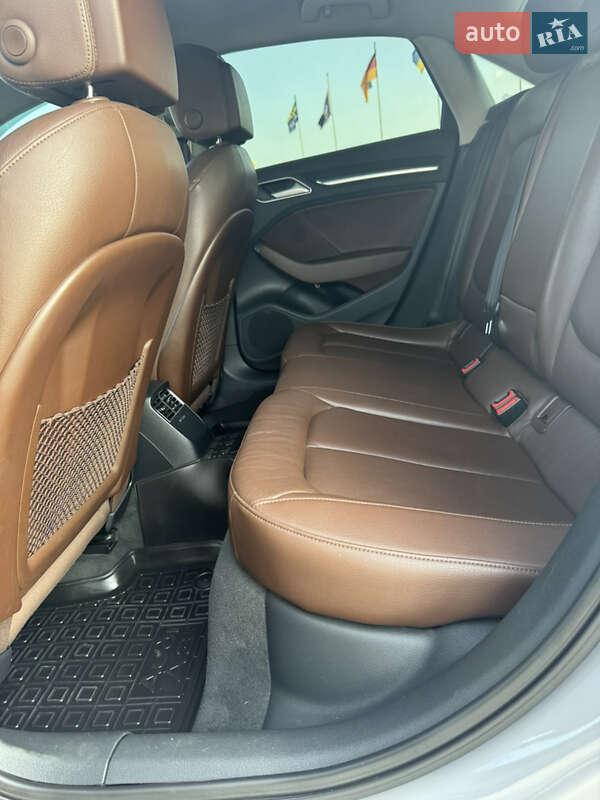 Седан Audi A3 2014 в Киеве