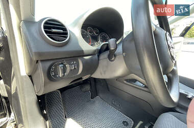 Хэтчбек Audi A3 2003 в 
