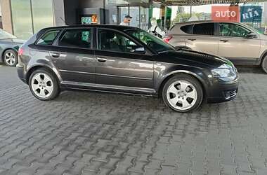 Хэтчбек Audi A3 2005 в 