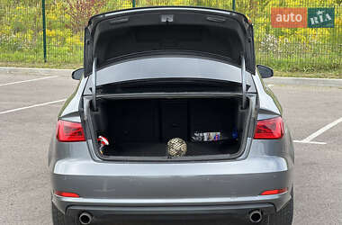 Седан Audi A3 2015 в 