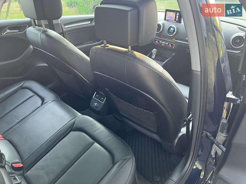 Седан Audi A3 2019 в Одессе