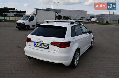 Хэтчбек Audi A3 2016 в 