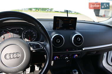 Хэтчбек Audi A3 2016 в 