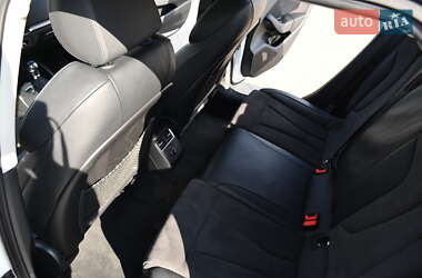 Хэтчбек Audi A3 2016 в 