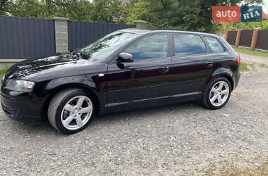 Хэтчбек Audi A3 2006 в 