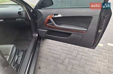 Хэтчбек Audi A3 2004 в 