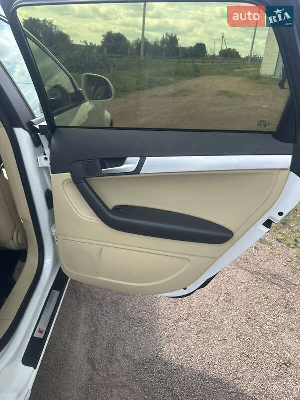 Хэтчбек Audi A3 2010 в Коростене