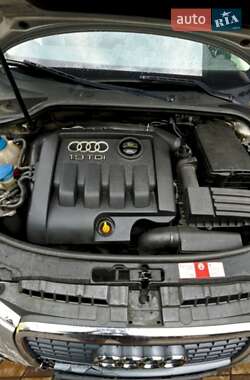 Хэтчбек Audi A3 2005 в 