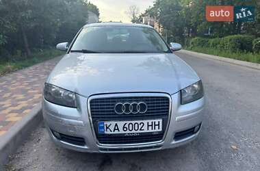 Хэтчбек Audi A3 2005 в 