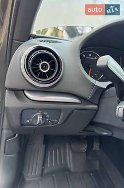 Седан Audi A3 2016 в 