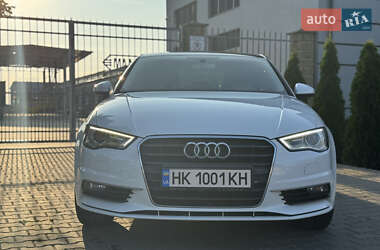 Седан Audi A3 2015 в 