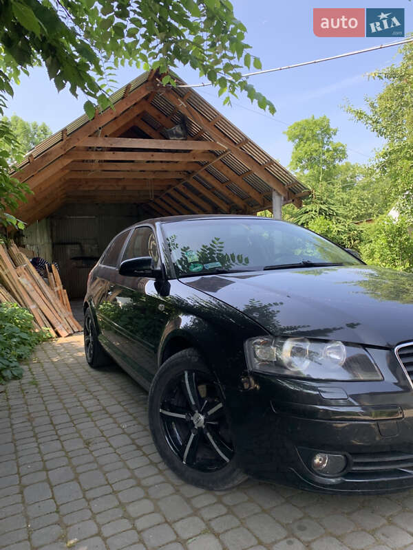 Хэтчбек Audi A3 2004 в Дрогобыче