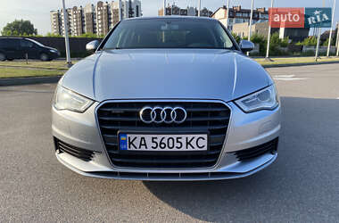 Седан Audi A3 2015 в 