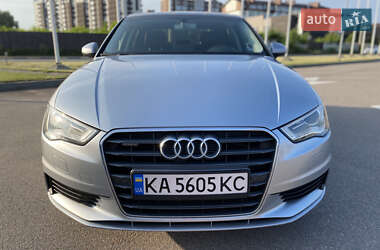 Седан Audi A3 2015 в 