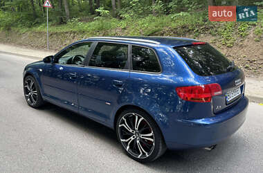 Хэтчбек Audi A3 2008 в 