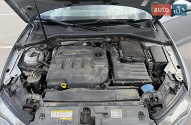 Хэтчбек Audi A3 2015 в 