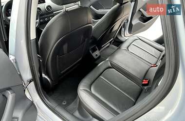 Хэтчбек Audi A3 2015 в 