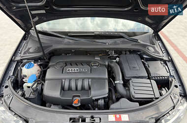 Хэтчбек Audi A3 2007 в 