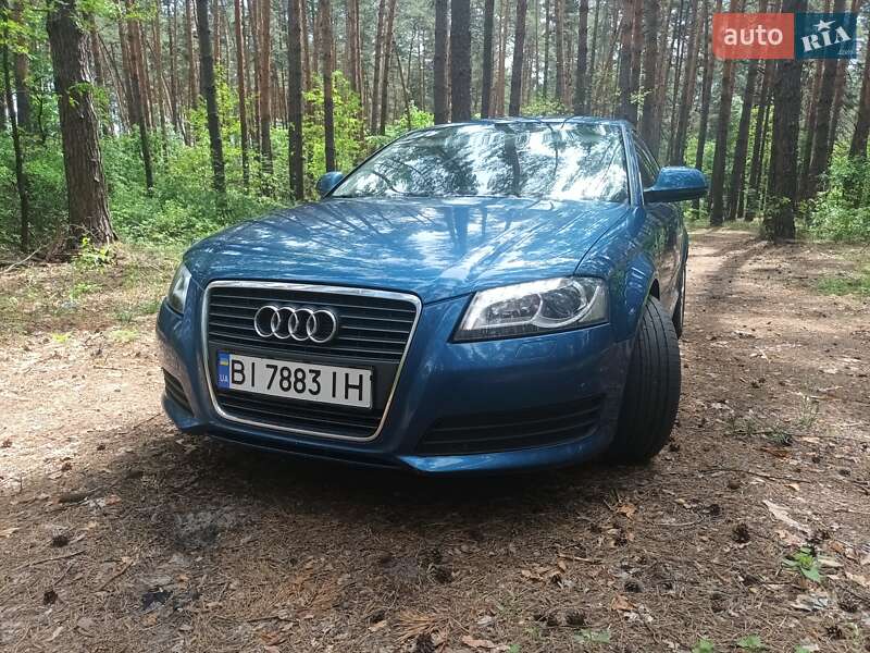 Хэтчбек Audi A3 2010 в Гадяче
