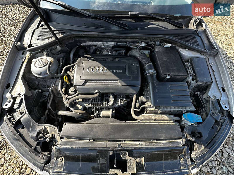Седан Audi A3 2015 в Львове