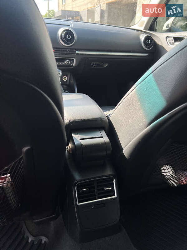 Седан Audi A3 2014 в Одесі