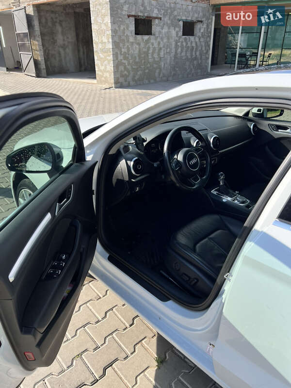 Седан Audi A3 2014 в Одесі