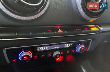 Седан Audi A3 2015 в 