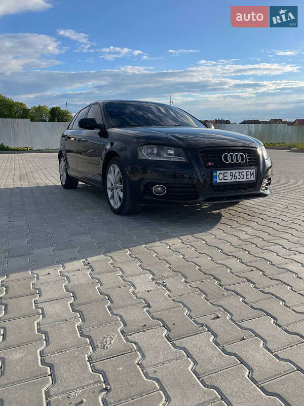 Хэтчбек Audi A3 2011 в 
