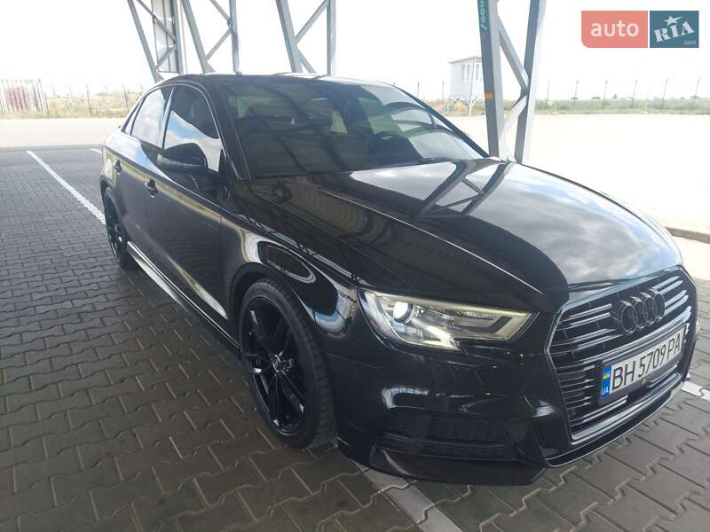 Седан Audi A3 2016 в Одессе