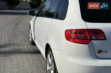 Хэтчбек Audi A3 2009 в 