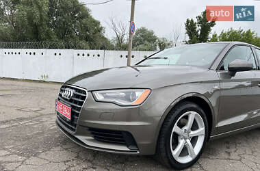 Седан Audi A3 2015 в 