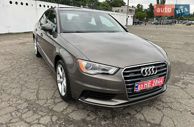 Седан Audi A3 2015 в 