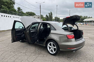 Седан Audi A3 2015 в 