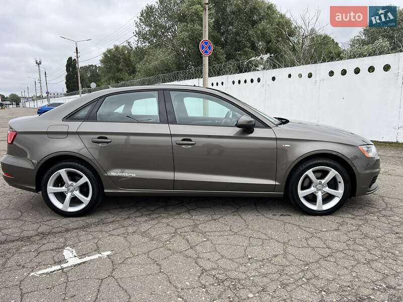 Седан Audi A3 2015 в Киеве